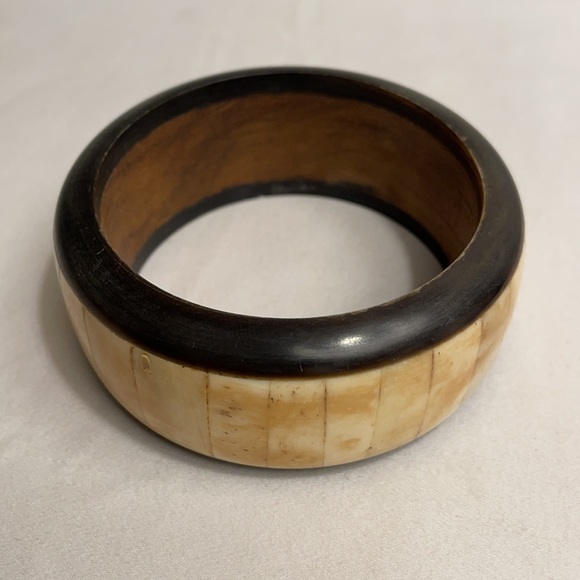 Vintage Wood With Bone Inlay Bangle Bracelet - Picture 2 of 11